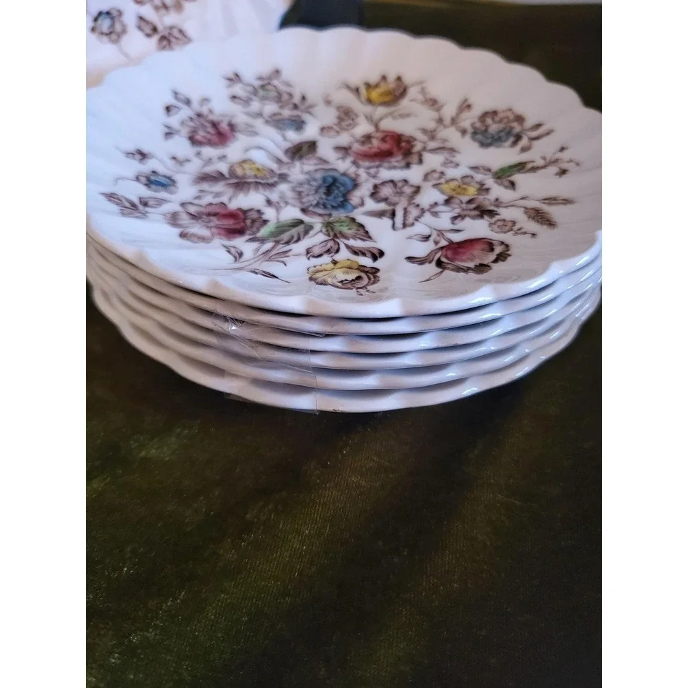 Staffordshire Bouquet Johnson Bros England Teacup Saucers Desert Plates 9 pieces